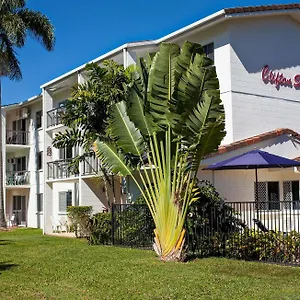 https://clifton-sands-holiday-units.cairnshotels4all.com