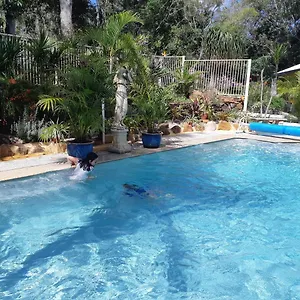 https://mapleton-peaceful-provence.hotelssunshinecoast.net